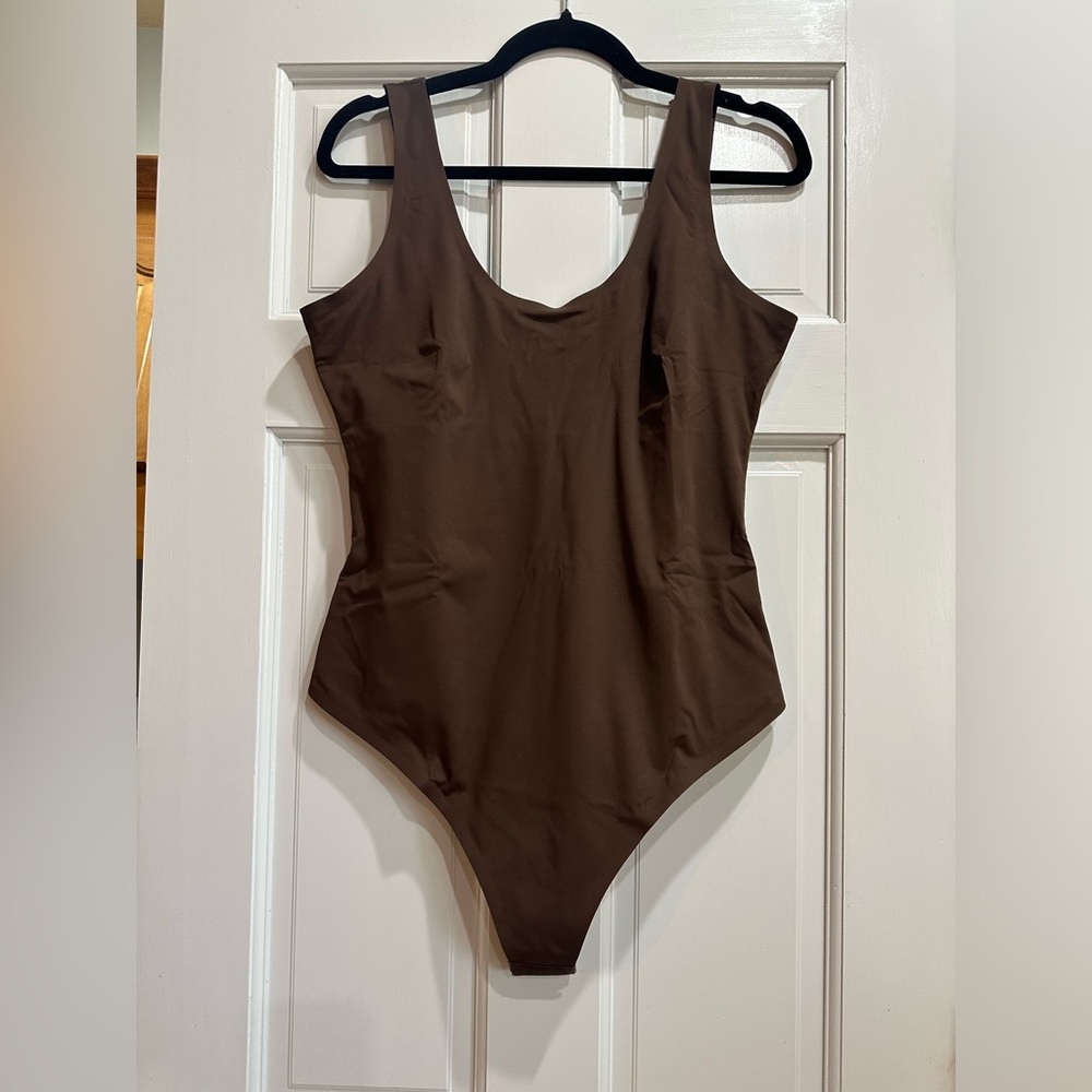 Pinsy Bonded Scoop Tank Hourglass Shapewear Thong Bodysuit XL New With Tags